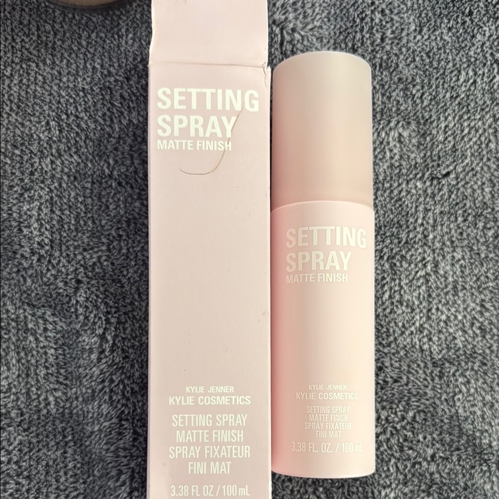 Kylie Cosmetics Matte Finish Setting Spray